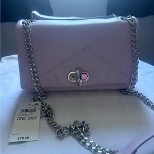 Lavender Chain Shoulder Bag with Turn-Lock Closure